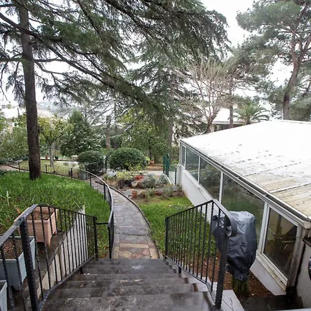 Bueyuekada I Private Pier & Seawater Pool Villa